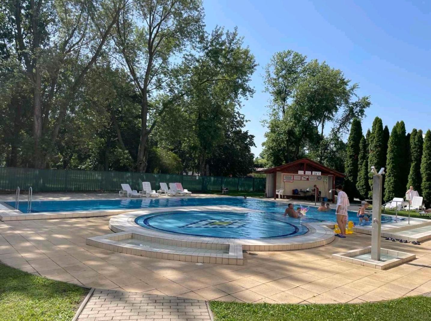 Panorama View Apartment Hajdúszoboszló Zewnętrze zdjęcie